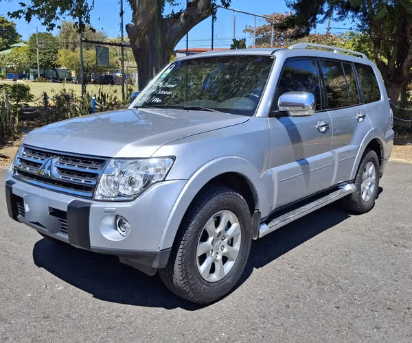 Mitsubishi Montero GLS 2011
